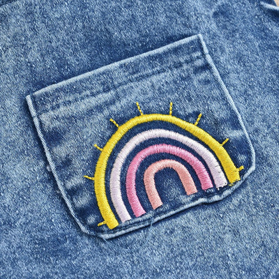Conjunto de Dos Piezas: Peto Denim con Estampado Arcoíris y Pañoleta para Bebé Niña - Image 7