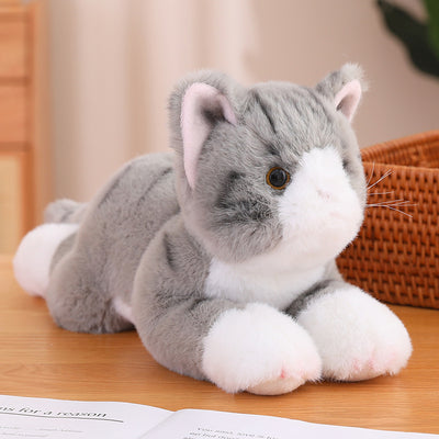 Gato de Peluche Realista Acostado - Muñeco Suave para Abrazo - Image 14