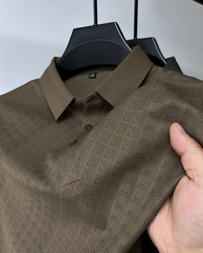 Polo Elegante de Seda de Hielo Manga Corta para Hombre - Diseño Cuadros Verano - Image 9