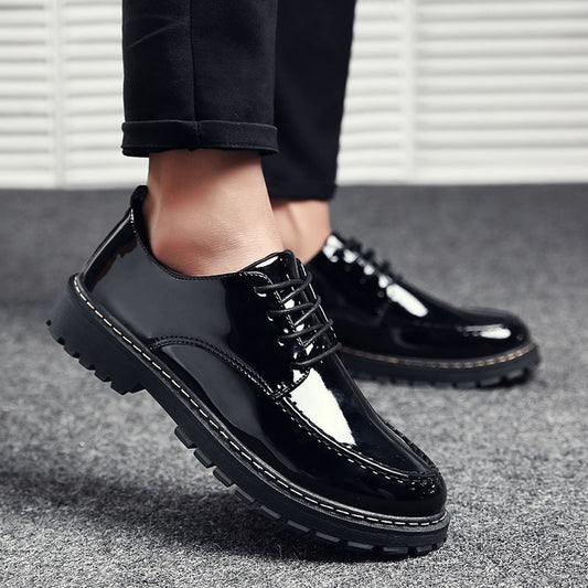 Botas Altas de Cuero para Hombre - Diseño Versátil y Duradero - Image 2