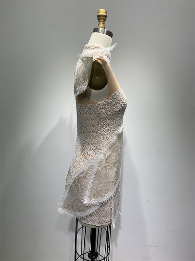 Vestido Bandage Sin Mangas con Encaje y Diseño Irregular - Image 9