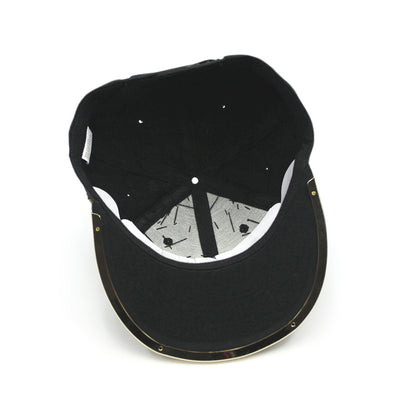Gorra Hip Hop con Cristales Coloridos y Borde Metálico para Presentaciones - Image 4