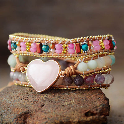 Pulsera de Cuero con Corazón de Cristal y Triple Vuelta - Image 4