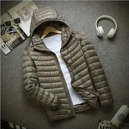 Chaqueta Acolchada Ultraligera con Capucha y Cuello Parado para Hombre - Image 3