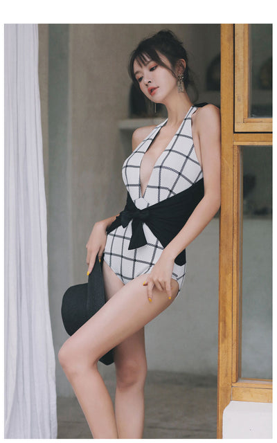 Traje de Baño Retro Ajustado de Una Pieza - Image 3