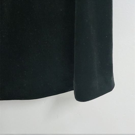 Vestido Negro Manga Larga con Cuello Volante y Falda Acampanada - Image 4
