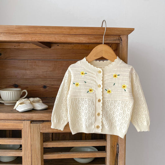 Cardigan Hueco con Flores Bordadas y Protección Solar - Image 3