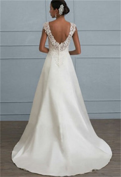 Vestido de Encaje Blanco Elegante Talla Grande - Espalda Descubierta para Bodas y Eventos - Image 10