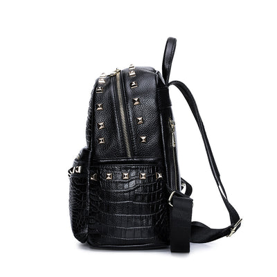 Mochila de Cuero Suave Versátil para Cualquier Ocasión - Image 5