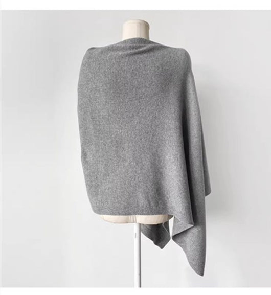 Capa Chal de Lana para Mujer con Corte Diagonal - Image 11