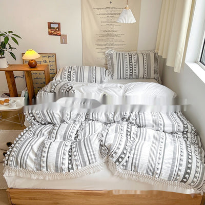 Juego de Cama Universitario Tres Piezas con Detalles en Colores Sólidos y Borlas - Image 10