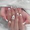 Uñas Acrílicas Cortas con Cristales Brillantes - Acabado Glossy