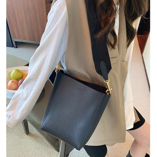 Bolso Bucket Crossbody de Cuero para Mujer - Image 16