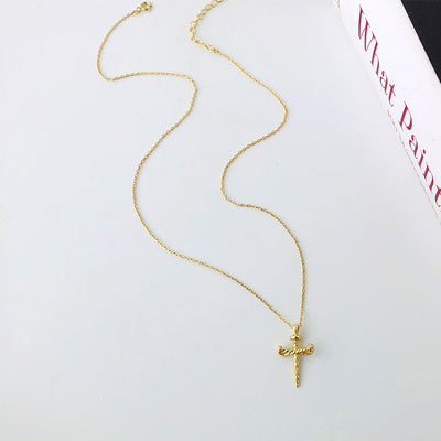 Cadena de Clavícula Dorada Estilo Influencer - Image 3