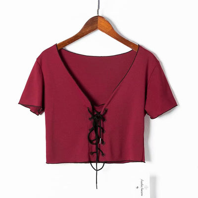 Blusa Corta con Nudo Frontal y Escote en V - Image 4