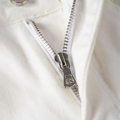 Jeans Rotos Blancos con Detalle de Flor de Marañón - Image 17