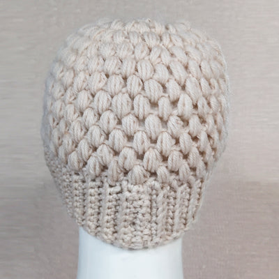 Gorro de Invierno Tejido con Agujero para Coleta - Diseño Europeo Elegante - Image 8