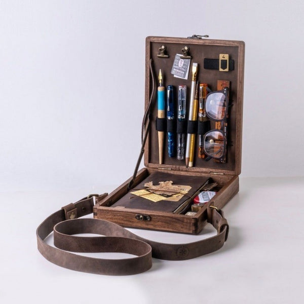 Maletín Ejecutivo de Madera Nogal - Portafolio Profesional Writer