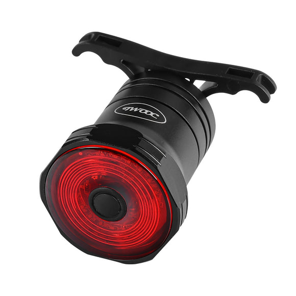 Luz Trasera Inteligente para Bicicleta con Sensor de Frenado