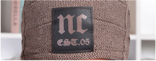 Gorro de Moda Liso con Letras para Mantener el Calor - Image 13