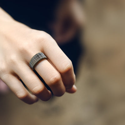 Anillo Retro con Enrollado de Cobre y Carácter Vintage - Image 6