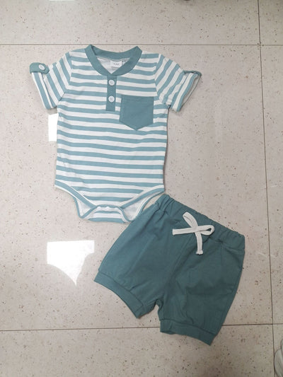 Conjunto Infantil de Shorts y Remera a Rayas - Image 5