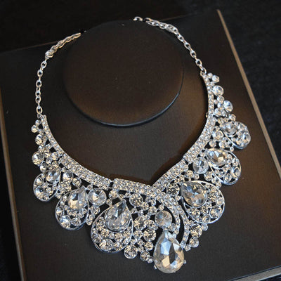 Set de Accesorios Nupciales: Corona, Collar y Aretes para Novia - Image 6