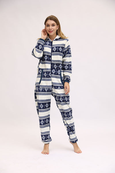 Pijama Navideño de Franela para Dama con Diseño de Venado y Copo de Nieve - Image 5