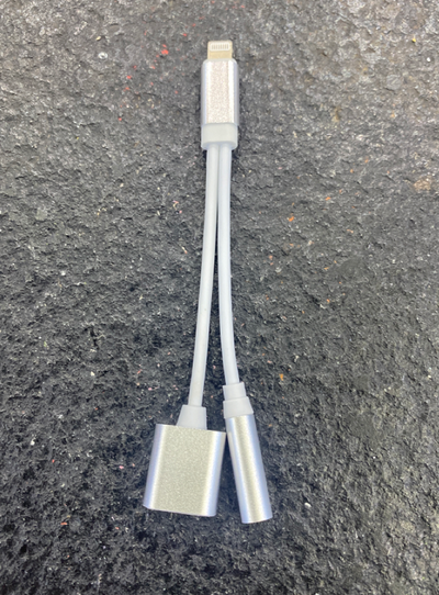 Cable Adaptador Dual 2 en 1 para Carga Rápida de Móviles - Image 4