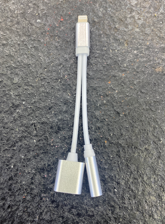 Cable Adaptador Dual 2 en 1 para Carga Rápida de Móviles - Image 4