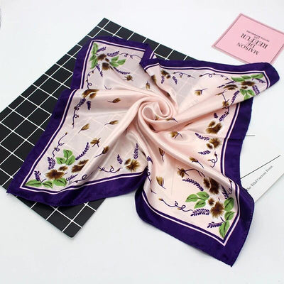Pañuelo de Seda Elegante - Image 14