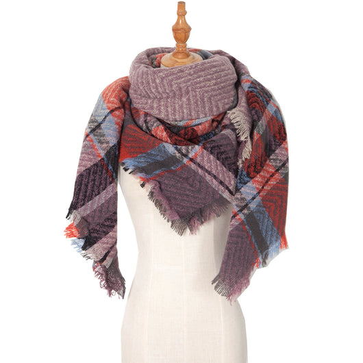 Chal Triangular Escocés para Otoño e Invierno - Amplio y Versátil - Image 50