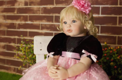 Muñeca Princesa de Cabello Largo - Simulación Realista - Image 4