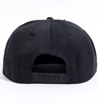 Gorras Negras con Remaches - Image 6