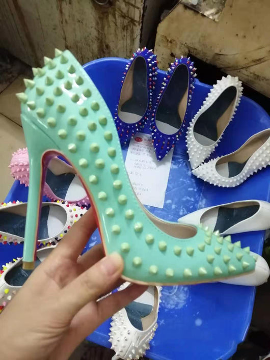Tacones Altos Puntiagudos con Remaches para Mujer - Image 15