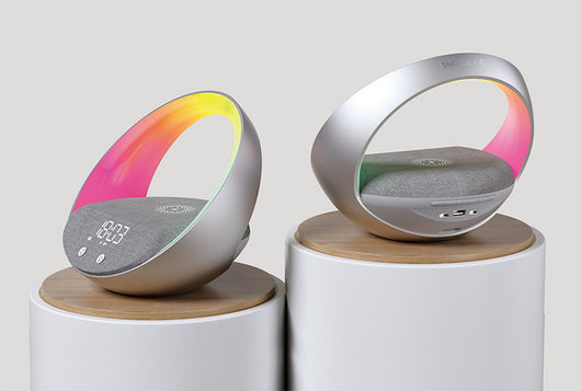 Cargador Inalámbrico Multifunción con Reloj, Luz Despertador y Parlante Bluetooth - Image 8