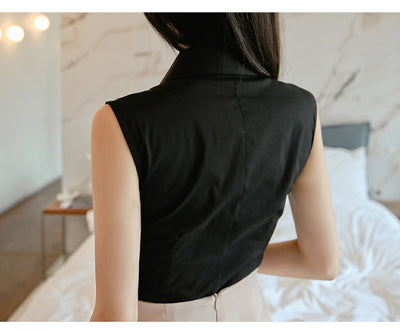 Conjunto Dos Piezas: Blusa Escote V sin Mangas + Falda Plisada Cintura Alta - Image 5
