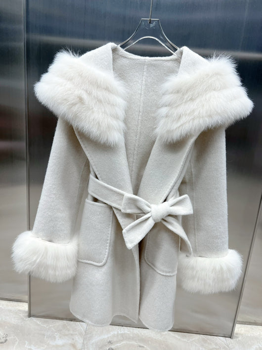 Abrigo de Invierno para Mujer en Lana de Oveja con Corte Ajustado - Image 21