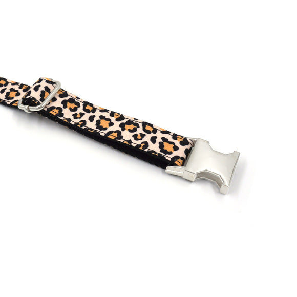 Collar Elegante para Perro con Estampado Leopardo - Accesorios de Moda Canina
