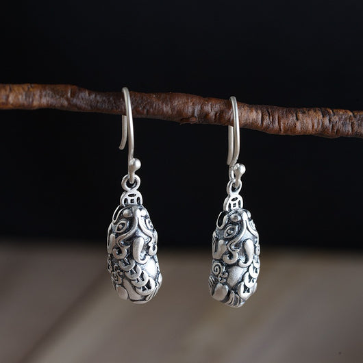 Aretes Minimalistas Retro para Mujer - Diseño Elegante y Versátil