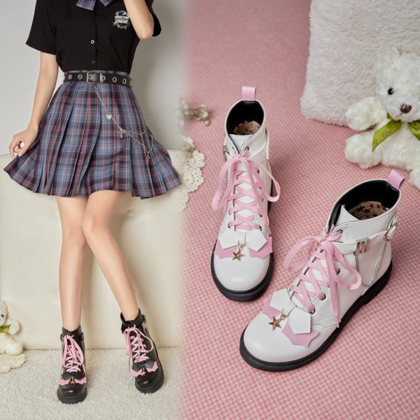 Botas Martin para Mujer con Cadena Metálica y Moño