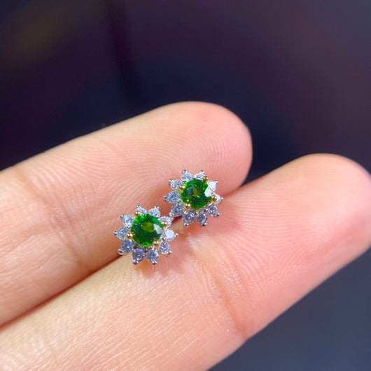 Aretes de Plata Esterlina con Diopsida Esmeralda