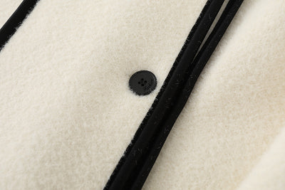 Abrigo Cropped con Cuello Alto y Ribete Contrastante - Image 10