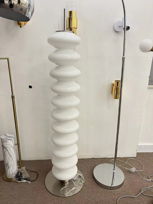 Lámpara de Pie para Sala Minimalista - Diseño Moderno y Funcional - Image 14