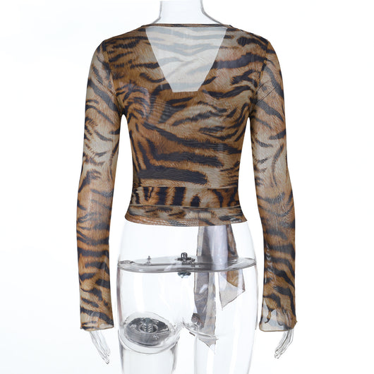Blusa Leopardo Escote Profundo con Mangas Largas - Image 8