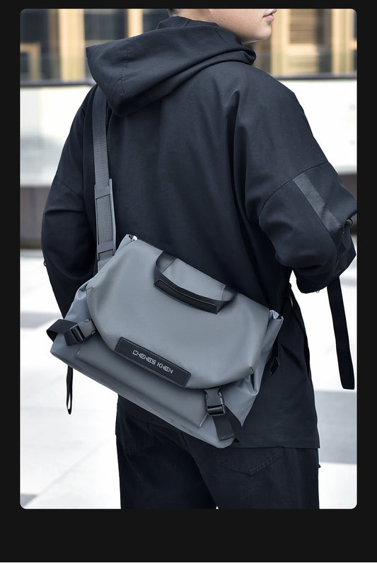 Bolsa Bandolera Funcional Estilo Japonés para Motociclista y Trabajo - Image 2