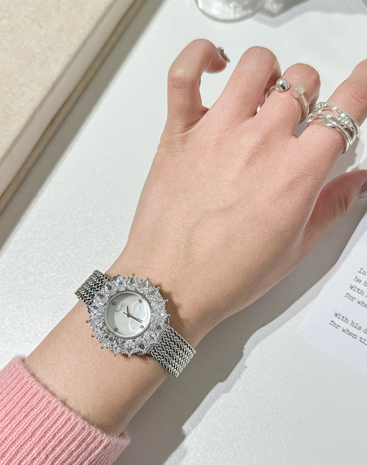 Reloj de Lujo Asequible para Mujer con Diamantes - Image 20