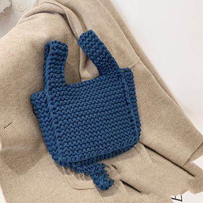 Bolsa de Muñeca Tejida a Mano Estilo Japonés - Image 3