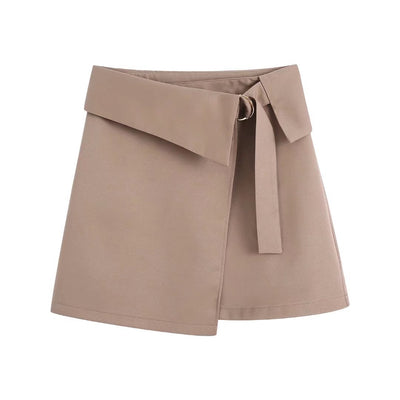 Falda Elegante de Cintura Alta con Diseño Asimétrico