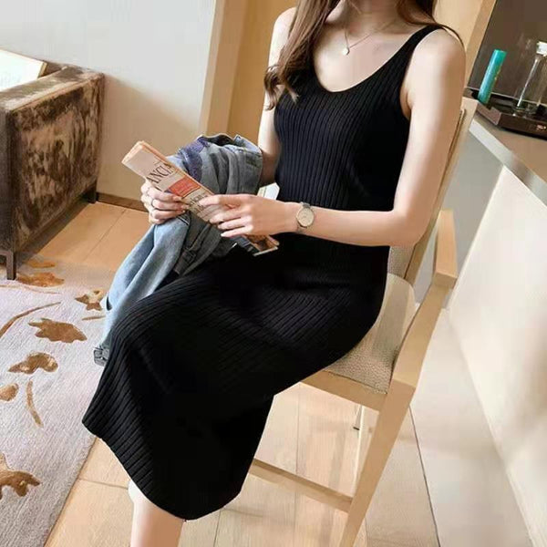 Vestido Midi Tejido sin Mangas Negro con Slip Interior - Image 6